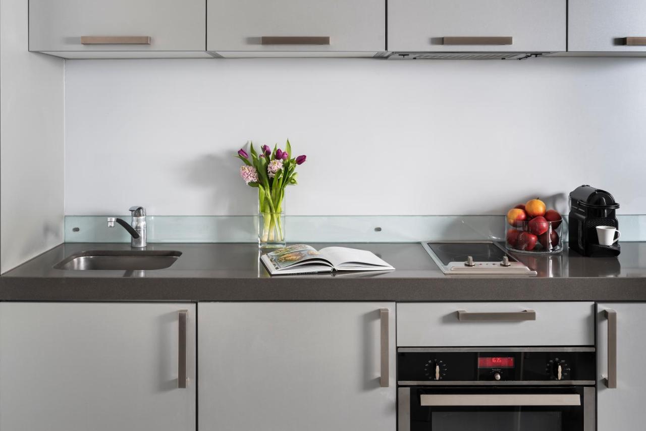 Templeton Place By Supercity Aparthotels Лондон Екстериор снимка